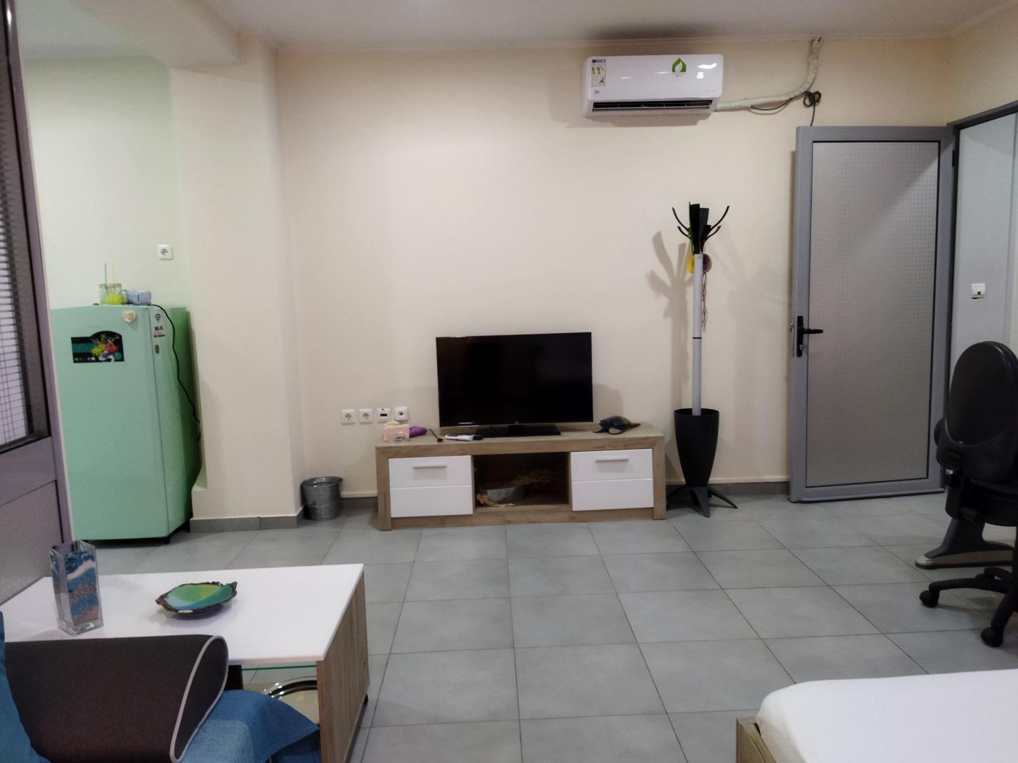 Cozy Apartment Near To The Airport Kouvarás Extérieur photo
